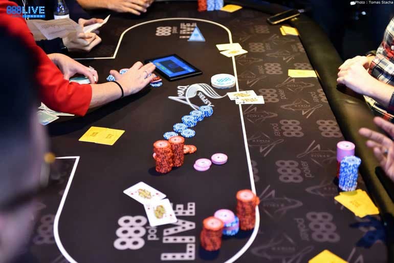 Il tavolo di 888poker live!