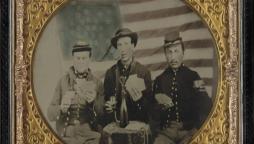 Soldati con le carte in mano durante la guerra civile statunitense